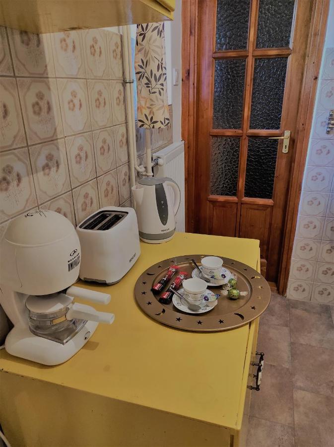 Appartement Kerti Lak à Mór Extérieur photo
