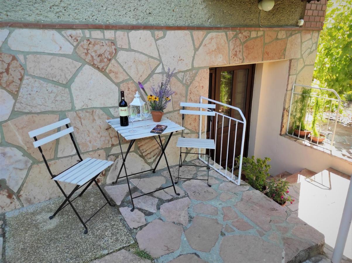 Appartement Kerti Lak à Mór Extérieur photo